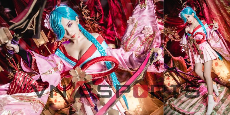 thướt tha trong trang phục cosplay Airi Kiemono