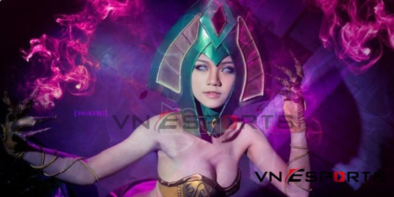 cosplay Cassiopeia bản mặc định sao y bản gốc