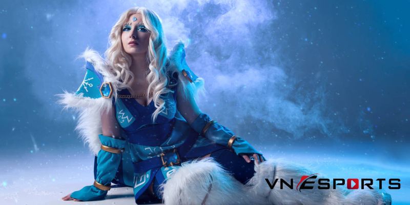 cosplay Crystal Maiden phong cách nữ hoàng băng giá (1)