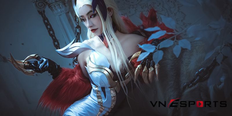 ​​cosplay evelynn tiên hắc ám (3)