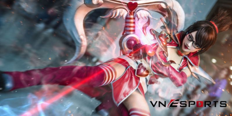 cosplay vayne với chiếc nỏ tình yêu 