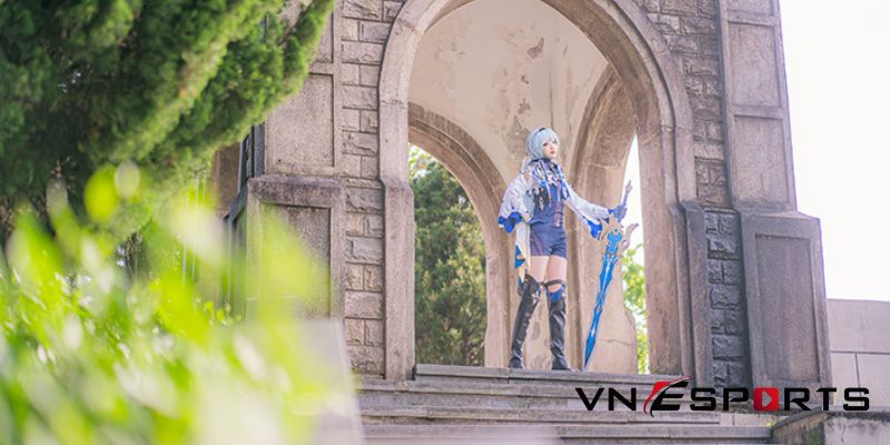 Eula cosplay bởi nữ coser Trung Quốc (16)