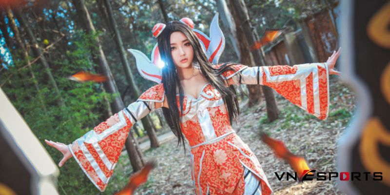 Cosplay Irelia LOL Mythmaker nét mặt ngây thơ