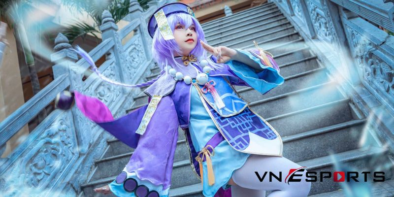 qiqi cosplay với hình ảnh cương thi (4)