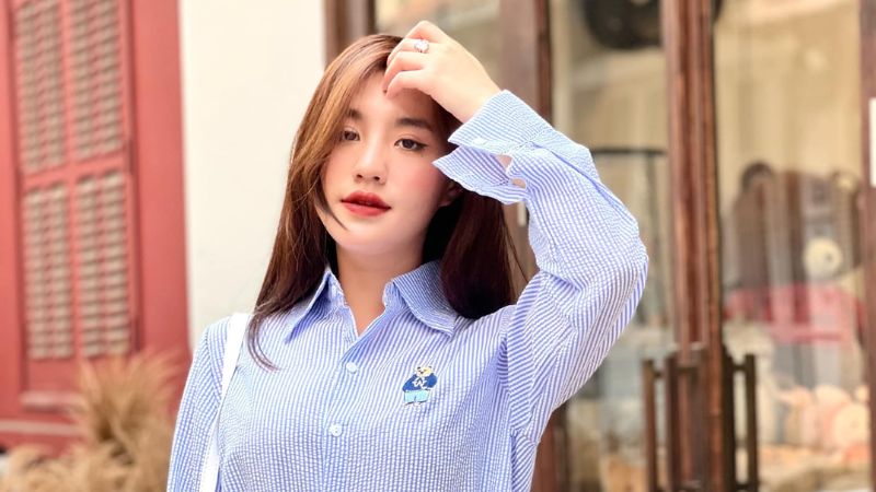 Streamer Thảo Anh với phong cách thanh lịch